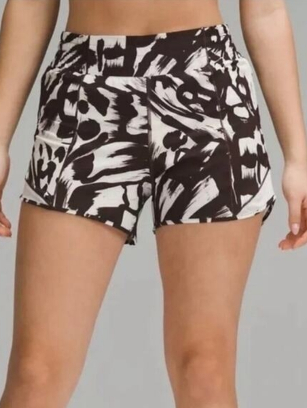 Lululemon Hotty Hot High Rise Lined Short